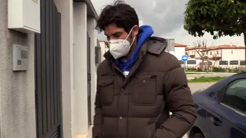 Cayetano Rivera acude a casa de su hermano, Kiko Rivera EN SEVILLA