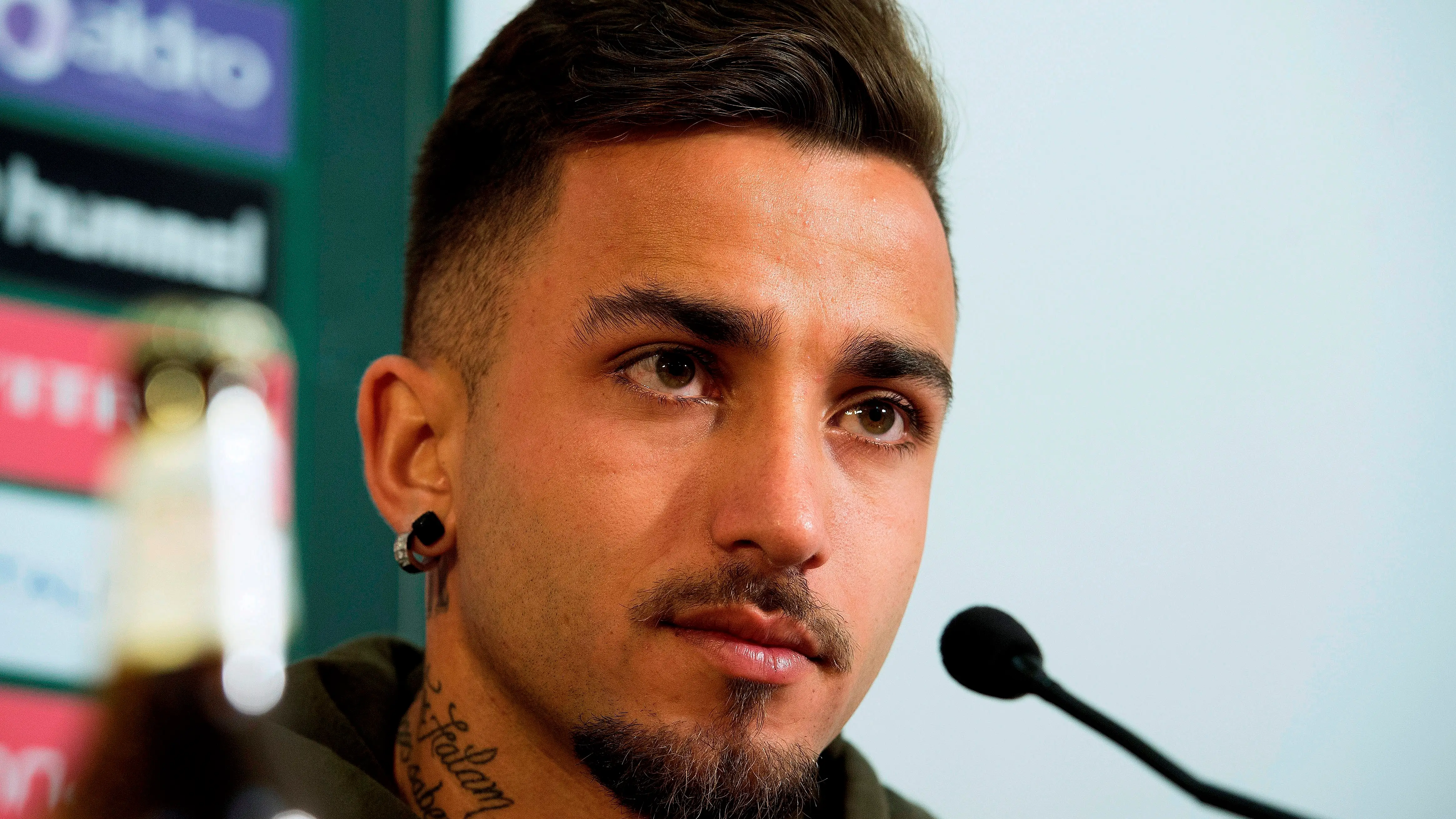 n la imagen, el exfutbolista uruguayo Franco Acosta