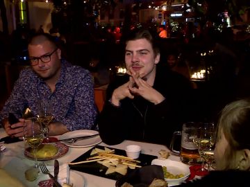 Jóvenes franceses "invaden" las terrazas de Madrid