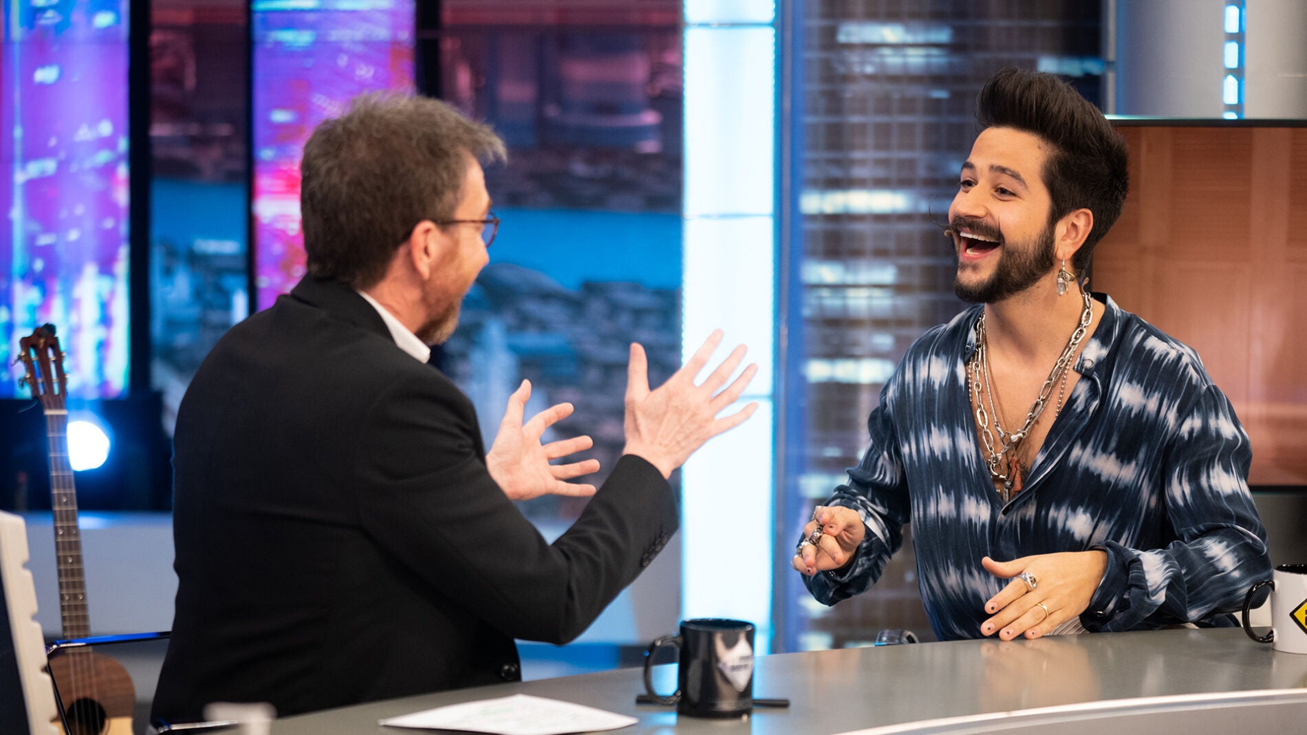 Camilo desvela en 'El Hormiguero 3.0' su pacto con su mujer: "Mi esposa sí se da besitos con otros chicos"