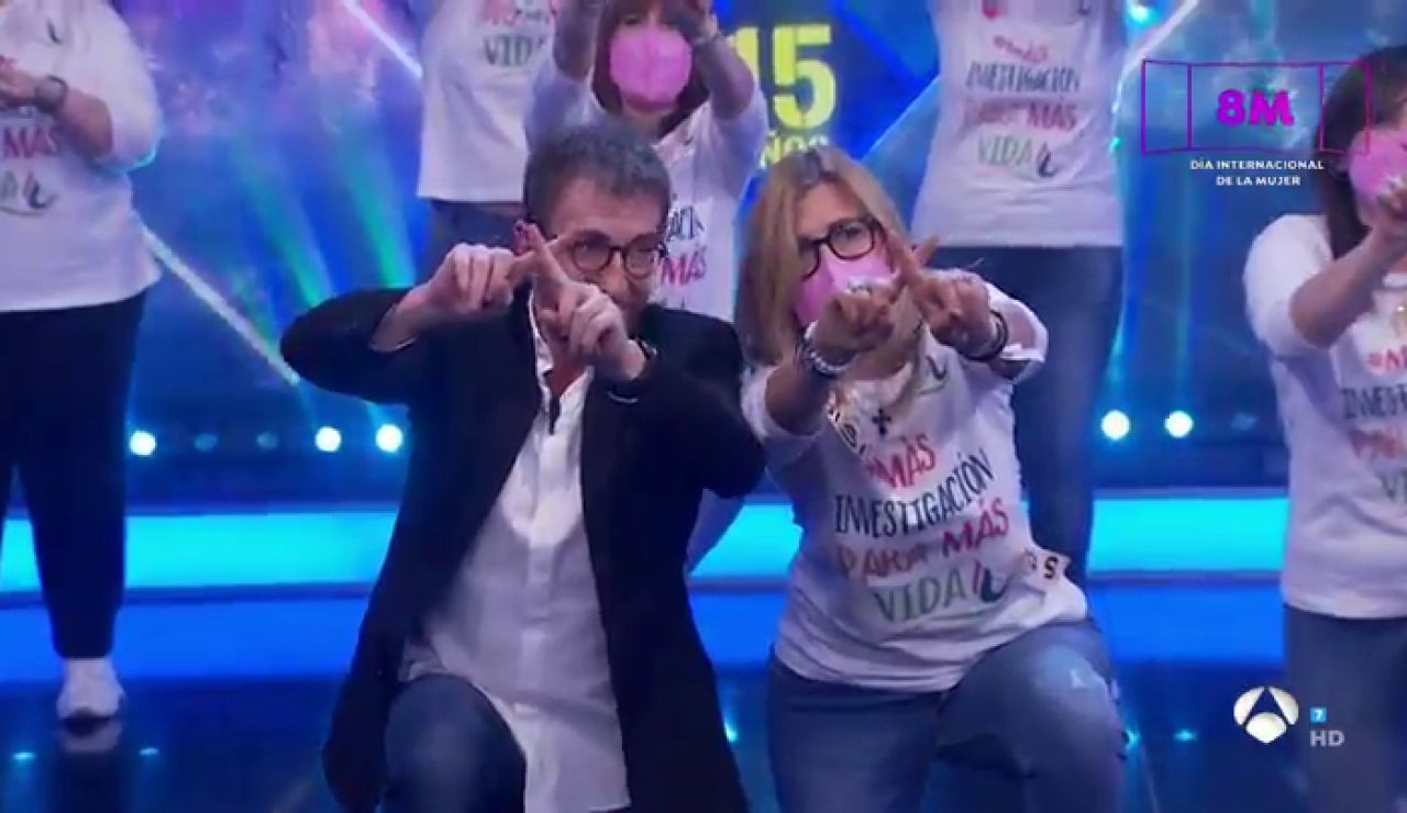 Baile homenaje en 'El Hormiguero 3.0' en el Día de la Mujer: una dedicatoria especial a las luchadoras de cáncer de mama Baile homenaje en 'El Hormiguero 3.0' en el Día de la Mujer: una dedicatoria especial a las luchadoras de cáncer de mama