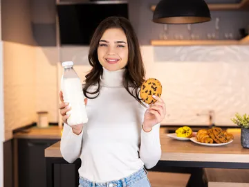 Leche con galletas Leche con galletas