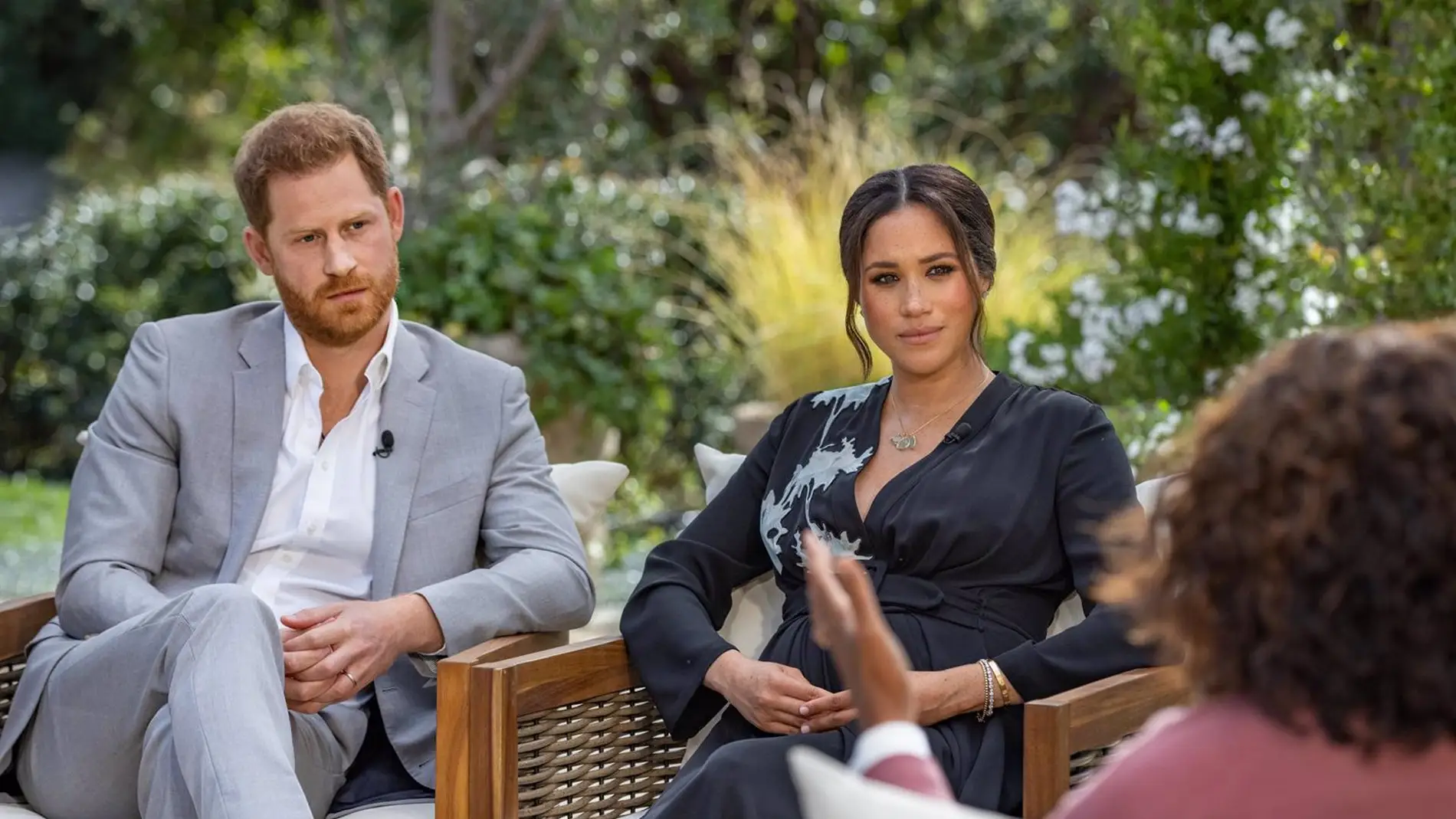 El príncipe Harry y Meghan Markle durante la entrevista con Oprah Winfrey 