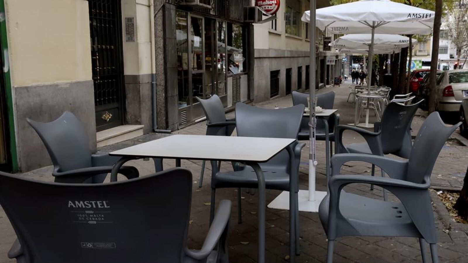 Galicia, Castilla y León y Cataluña relajan sus restricciones frente al coronavirus desde hoy