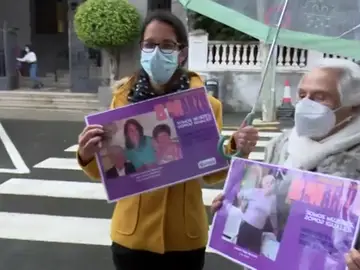 Seis municipios canarios empapelan sus calles con el rostro de sus vecinas por el Día de la Mujer Seis municipios canarios empapelan sus calles con el rostro de sus vecinas por el Día de la Mujer