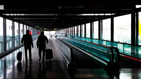 Últimas horas para viajar de Madrid a Canarias, la única comunidad que no cerrará en Semana Santa Últimas horas para viajar de Madrid a Canarias, la única comunidad que no cerrará en Semana Santa