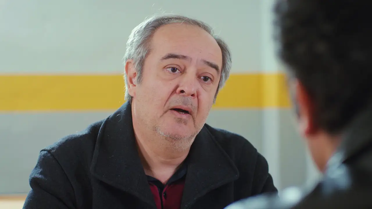 Visita secreta de Enver a Arif en la cárcel, con preocupantes noticias sobre Bahar