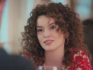 Sirin en 'Mujer' Sirin en 'Mujer'