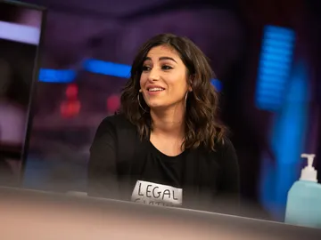 Carolina Yuste explica la "falsa felación" a un famoso político durante la obra de teatro Carolina Yuste explica la "falsa felación" a un famoso político durante la obra de teatro