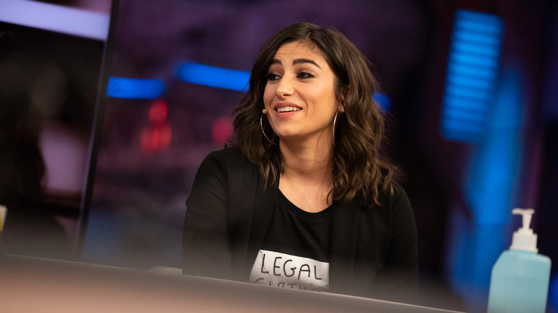 Carolina Yuste explica la "falsa felación" a un famoso político durante la obra de teatro Carolina Yuste explica la "falsa felación" a un famoso político durante la obra de teatro