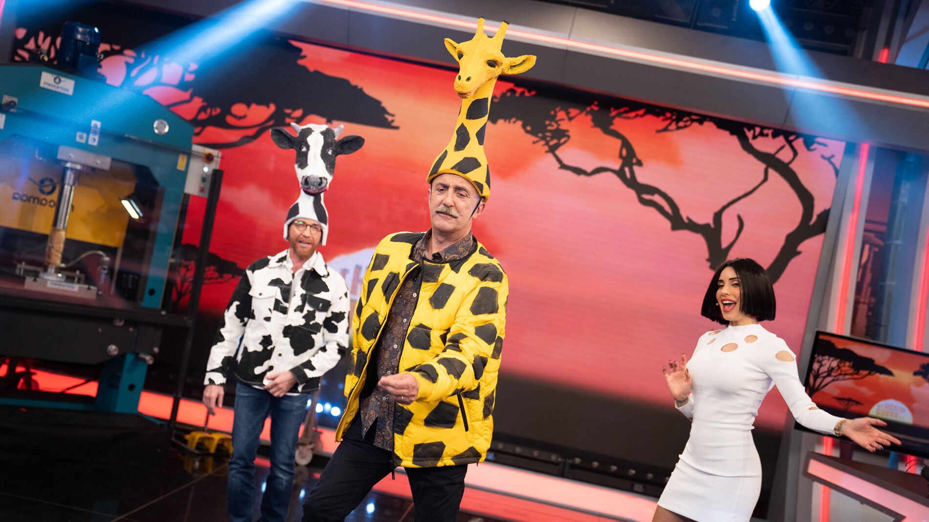 Pilar Rubio se reinventa con las &uacute;ltimas tendencias: la ropa calada, el pelo corto o el 'animal print'