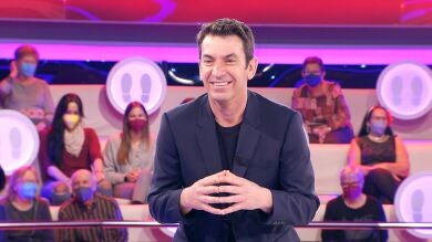 ¡Lo nunca visto! Pedro Sánchez sorprende a todos participando en ‘¡Ahora caigo!’ 