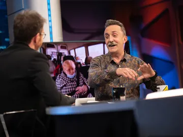 Santi Rodríguez explica el bonito objetivo de su última obra: "Si no cuidamos de nuestros mayores, nada tiene sentido" Santi Rodríguez explica el bonito objetivo de su última obra: "Si no cuidamos de nuestros mayores, nada tiene sentido"