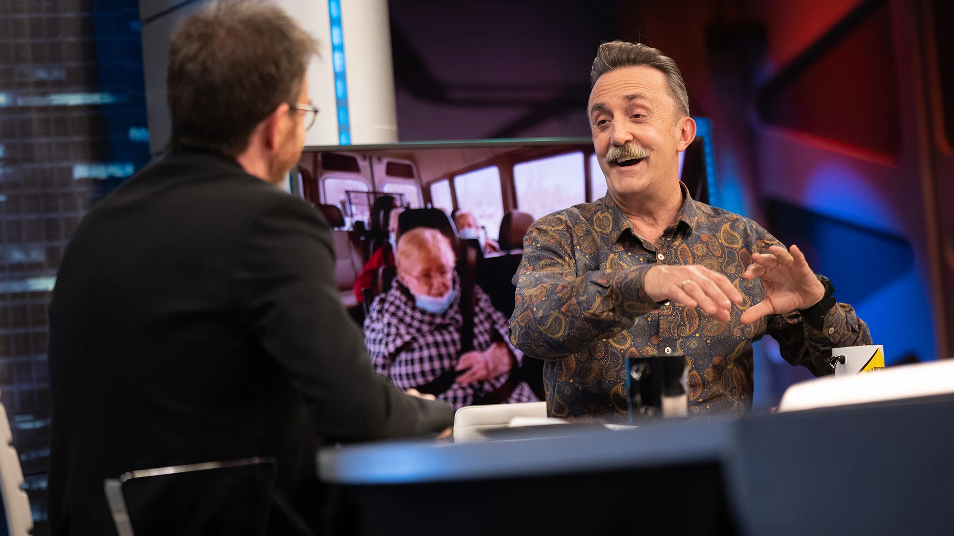 Santi Rodríguez explica el bonito objetivo de su última obra: "Si no cuidamos de nuestros mayores, nada tiene sentido" Santi Rodríguez explica el bonito objetivo de su última obra: "Si no cuidamos de nuestros mayores, nada tiene sentido"