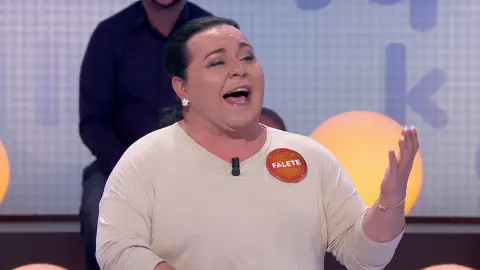 Falete emociona en ‘Pasapalabra’ cantando una bonita versión de ‘Te quiero, te quiero’, de Nino Bravo Falete emociona en ‘Pasapalabra’ cantando una bonita versión de ‘Te quiero, te quiero’, de Nino Bravo