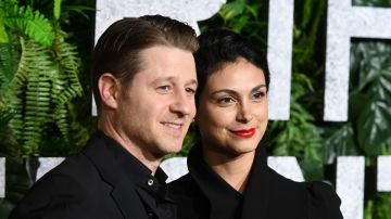 Ben McKenzie y Morena Baccarin