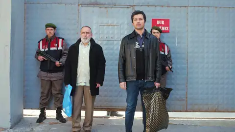 Arif queda en libertad y pide a Kismet su primer deseo: ver a Bahar Arif queda en libertad y pide a Kismet su primer deseo: ver a Bahar