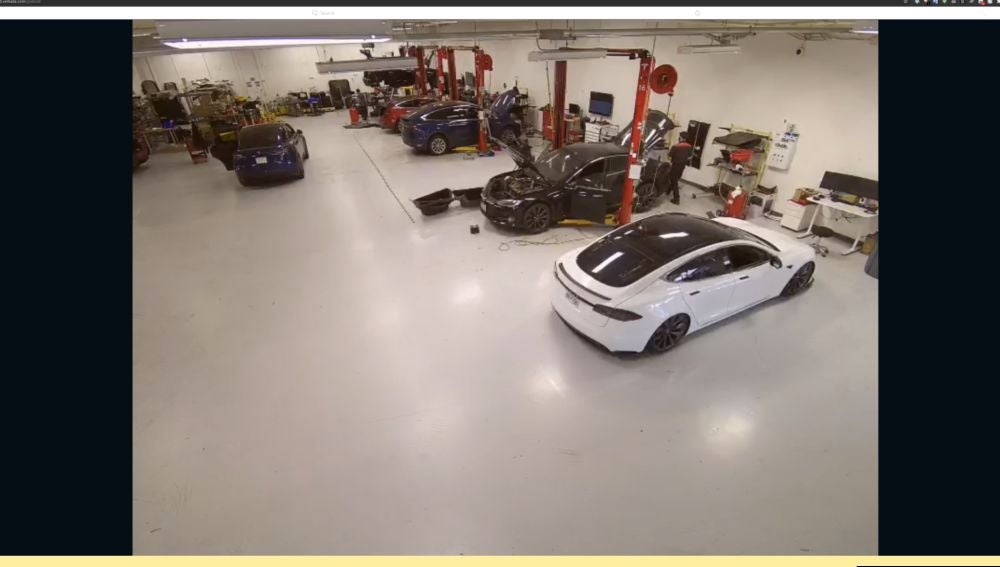 Interior fábrica de Tesla 