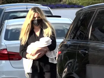Edurne acude con su hija al hospital para una revisión Edurne acude con su hija al hospital para una revisión