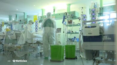 Así ha evolucionado el perfil de los pacientes de coronavirus: más jóvenes y más tiempo en la UCI