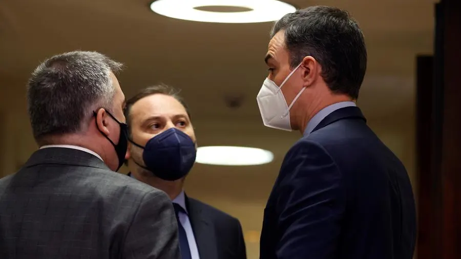 Así se fraguó durante 3 semanas desde Moncloa la moción de censura en Murcia que desencadenó un terremoto político Así se fraguó durante 3 semanas desde Moncloa la moción de censura en Murcia que desencadenó un terremoto político