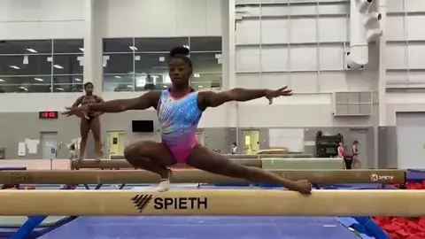 SIMONEBILES SIMONEBILES
