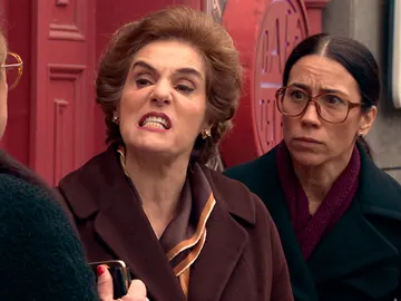 Benigna se enfrenta a Visi tras provocar intencionadamente a Manolita Benigna se enfrenta a Visi tras provocar intencionadamente a Manolita