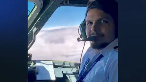 Superación en el Amazonas. Superación en el Amazonas.