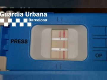 Un hombre da positivo en todas las drogas que detecta el test de tráfico