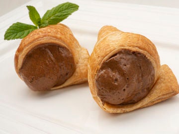 El mejor postre de Arguiñano para el fin de semana: cucuruchos rellenos de mousse de chocolate