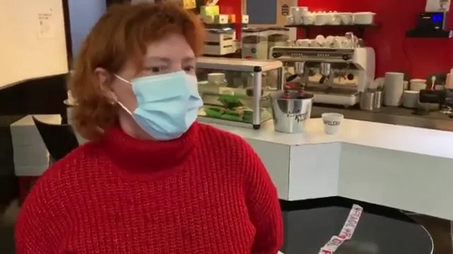 “Un café, 20 minutos”, los límites horarios de una hostelera gallega para sobrevivir con las restricciones “Un café, 20 minutos”, los límites horarios de una hostelera gallega para sobrevivir con las restricciones