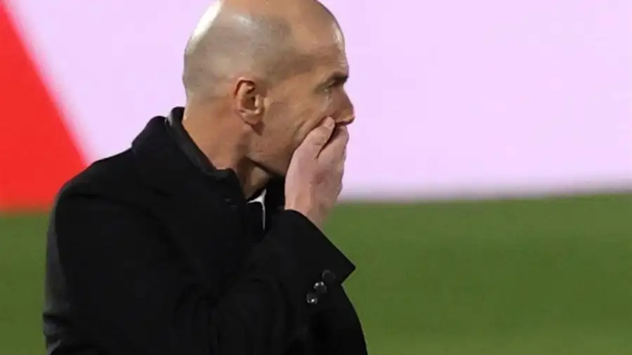 Zidane: "Sab&eacute;is lo que ha hecho Cristiano para el Real Madrid y el cari&ntilde;o que le tenemos"