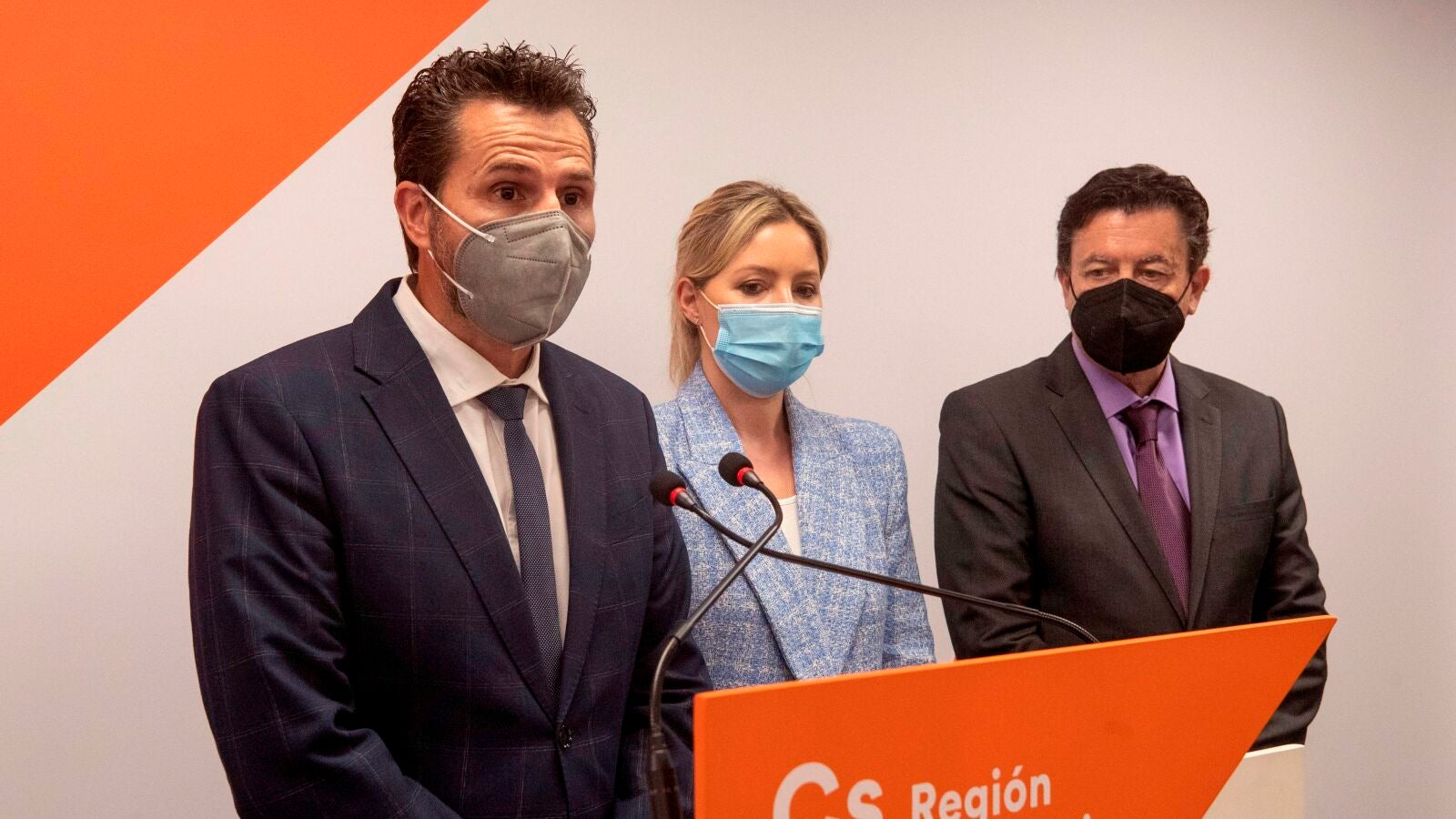 Miembros de Vox aseguran que Ciudadanos ha pedido su apoyo en la moción de censura de Murcia 