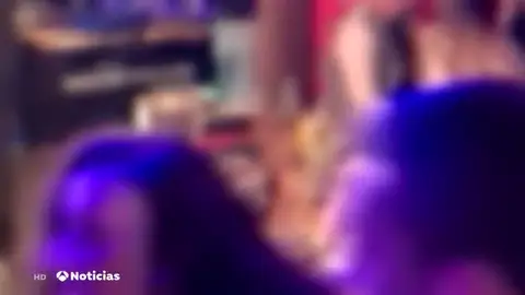 Desalojan una fiesta con más de 730 personas en un local de Linares (Jaén) Desalojan una fiesta con más de 730 personas en un local de Linares (Jaén)