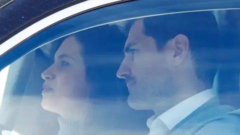 Sara Carbonero e Iker Casillas en el coche