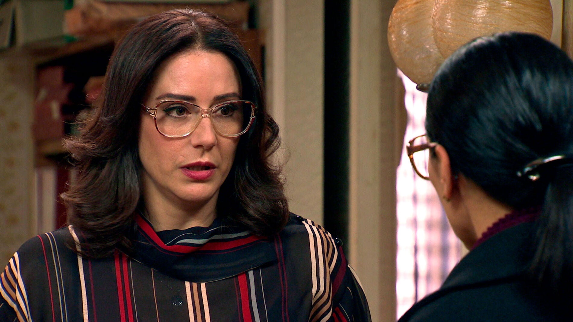 Cristina rompe las ilusiones de Manolita, decidida a recuperar la normalidad