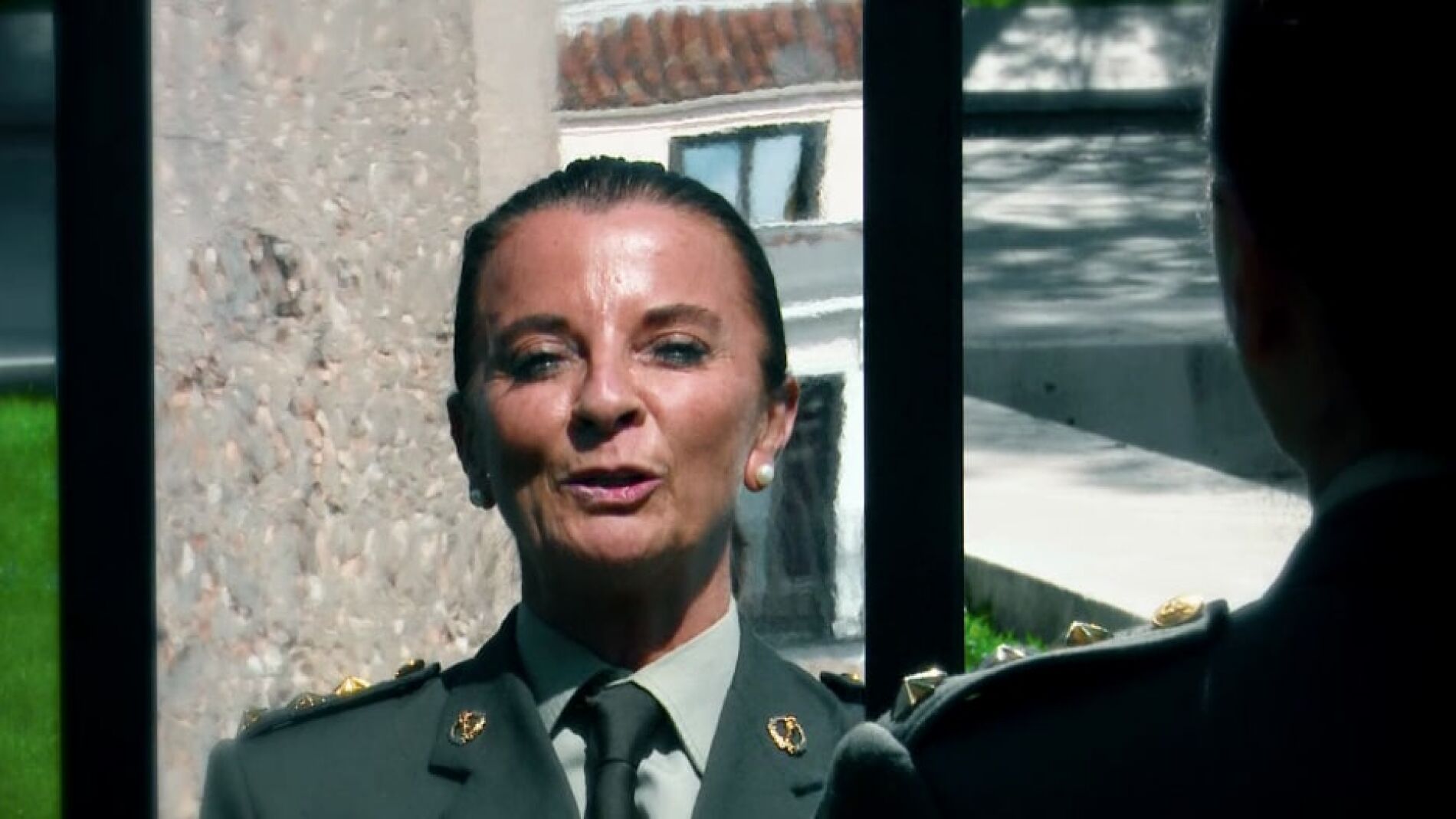 Ana Beget&oacute;n, coronel m&eacute;dico, cuenta en Espejo P&uacute;blico c&oacute;mo es ser mujer en un mundo de hombres 
