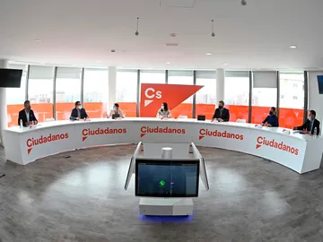 La líder de Ciudadanos, Inés Arrimadas, asiste a una reunión de la Comisión Permanente del partido en Madrid. La líder de Ciudadanos, Inés Arrimadas, asiste a una reunión de la Comisión Permanente del partido en Madrid.