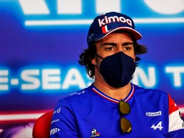 Fernando Alonso, en la rueda de prensa de la FIA