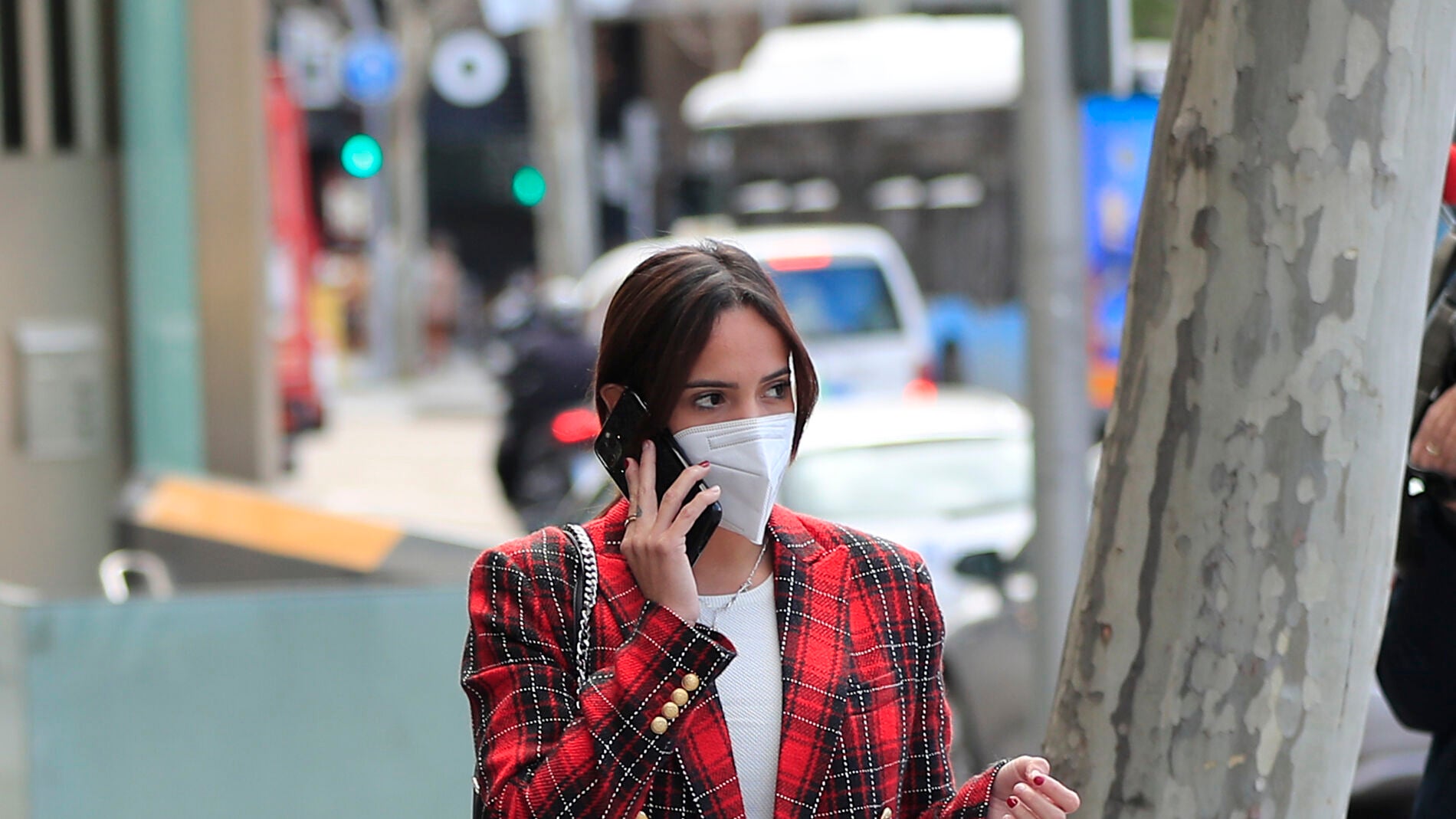 Gloria Camila paseando por las calles de Madrid