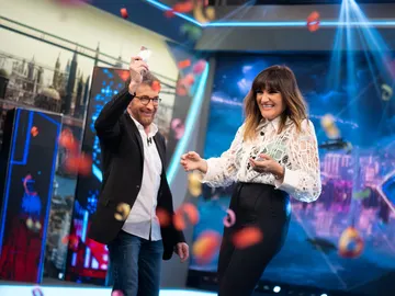 "¡Que me tengan envidia!", el loco mensaje de la ganadora de la tarjeta de 'El Hormiguero 3.0' "¡Que me tengan envidia!", el loco mensaje de la ganadora de la tarjeta de 'El Hormiguero 3.0'