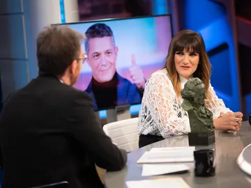 Rozalén confiesa en 'El Hormiguero 3.0' el momento en el que dejó plantado a Alejandro Sanz por una lavadora Rozalén confiesa en 'El Hormiguero 3.0' el momento en el que dejó plantado a Alejandro Sanz por una lavadora