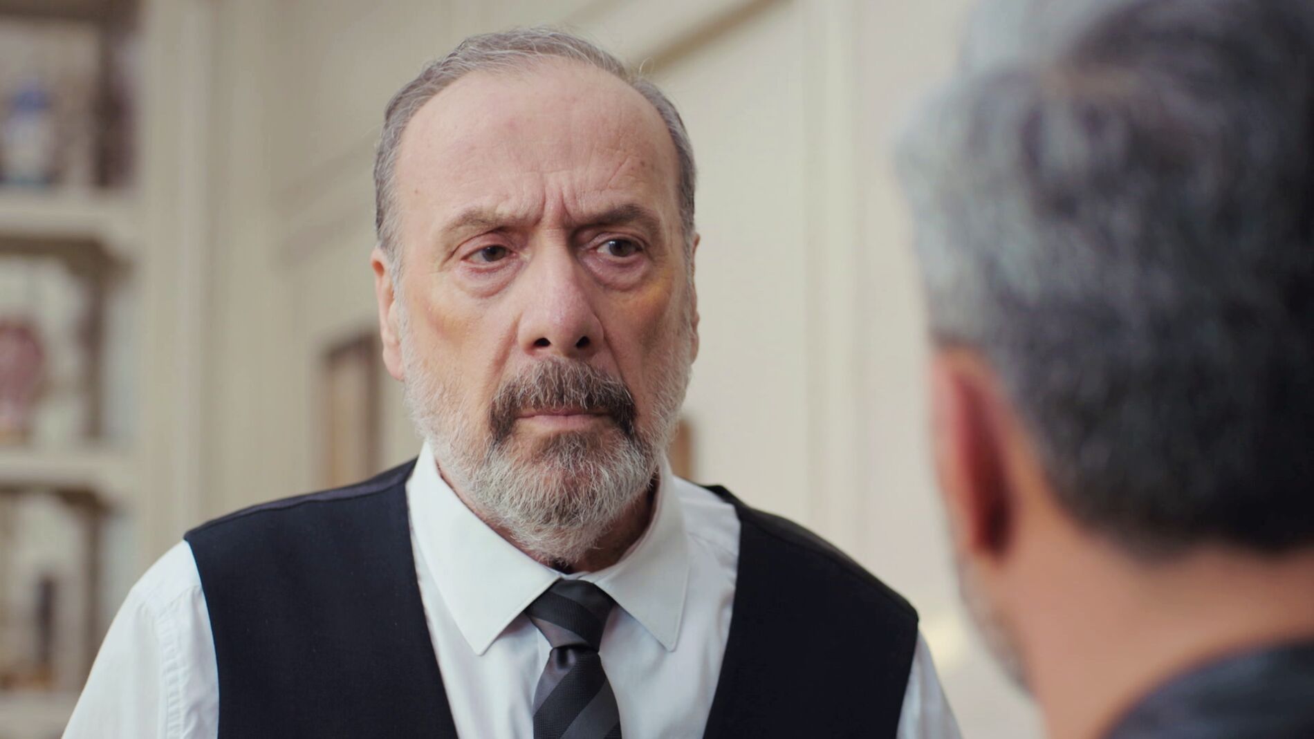 El maquiavélico engaño de Suat para dejar a Sarp arruinado