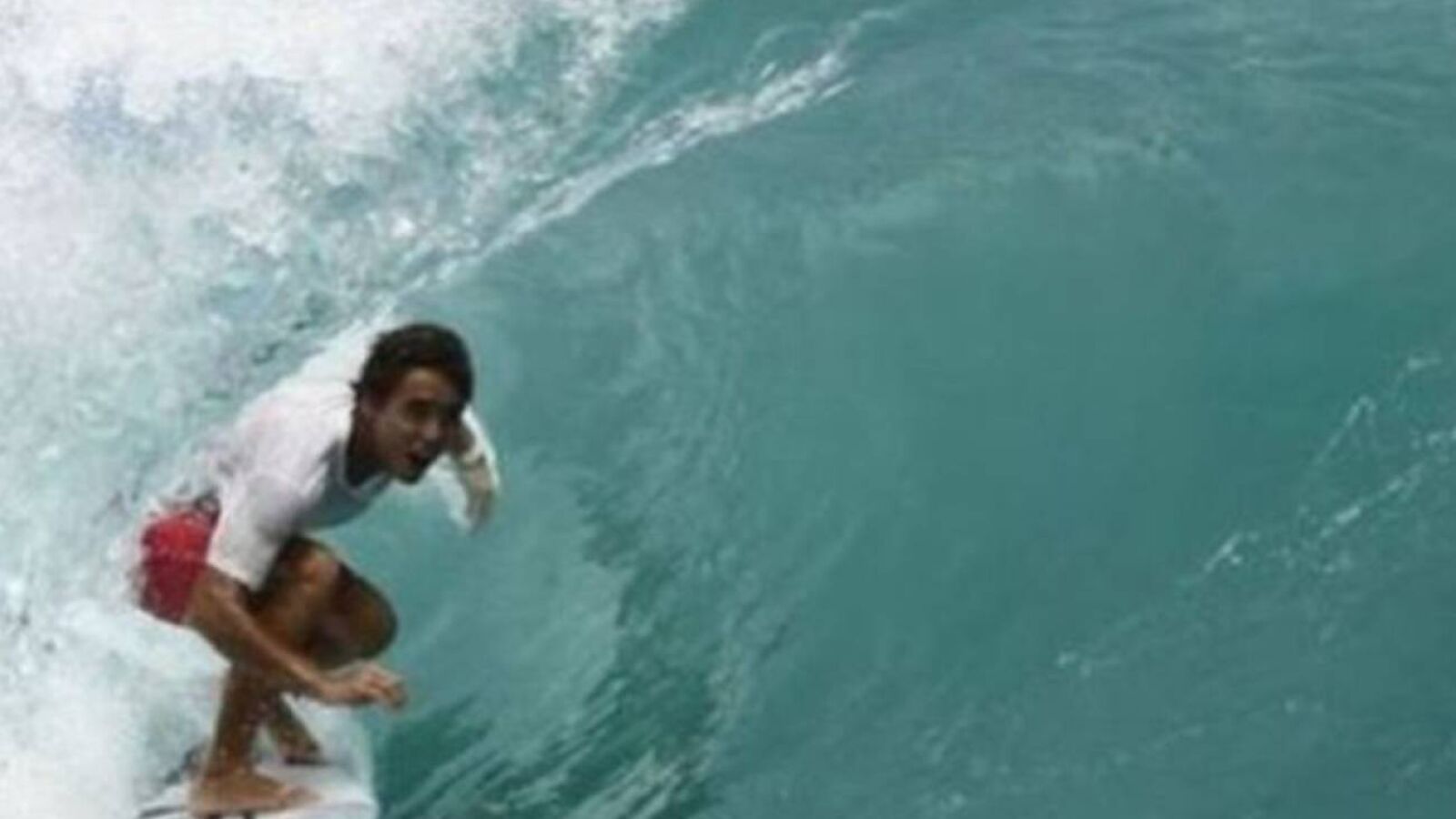 Muere Pedro Tanaka, gran promesa del surf de 23 años, ahogado mientras practicaba pesca submarina