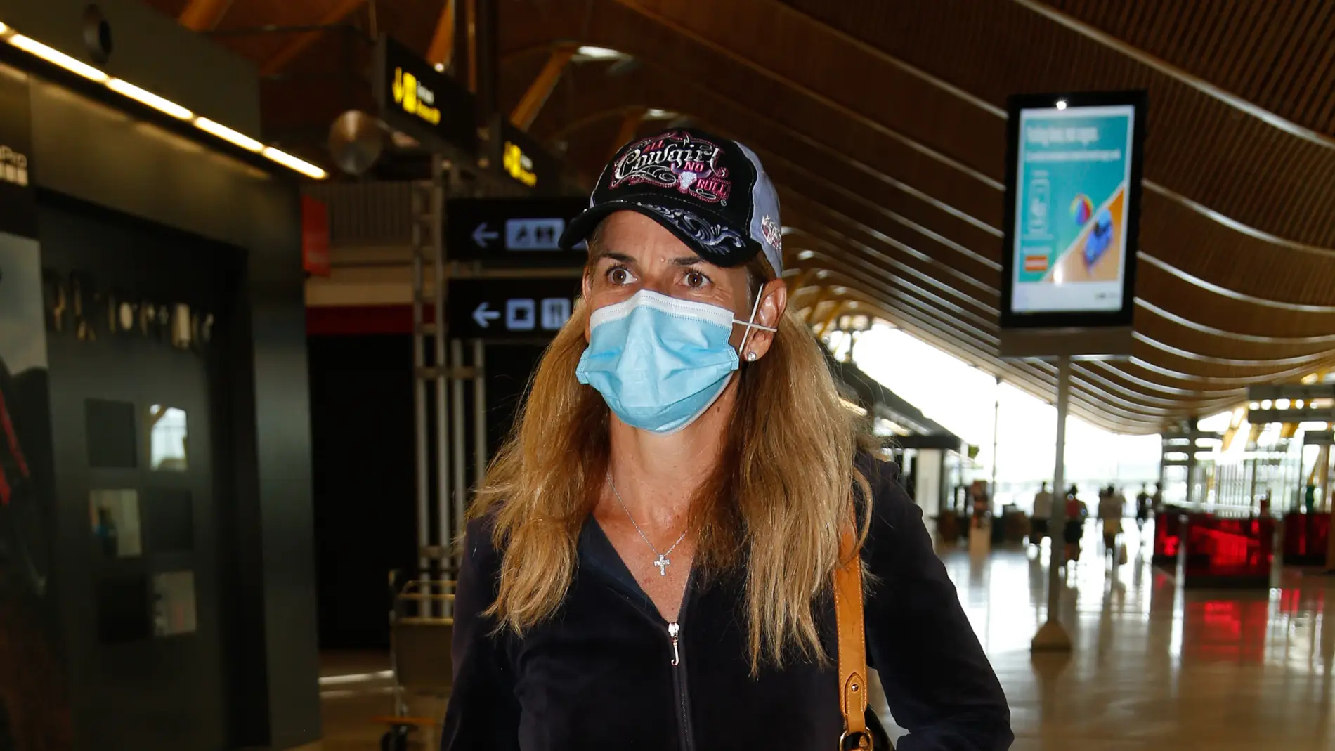 Arantxa Sánchez Vicario, en el aeropuerto