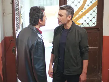 Sarp y Arif compiten por el amor de Bahar en una escalada de tensión Sarp y Arif compiten por el amor de Bahar en una escalada de tensión