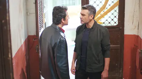 Sarp y Arif compiten por el amor de Bahar en una escalada de tensión Sarp y Arif compiten por el amor de Bahar en una escalada de tensión