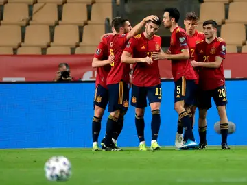 España celebra el gol de Ferrán a Kosovo España celebra el gol de Ferrán a Kosovo