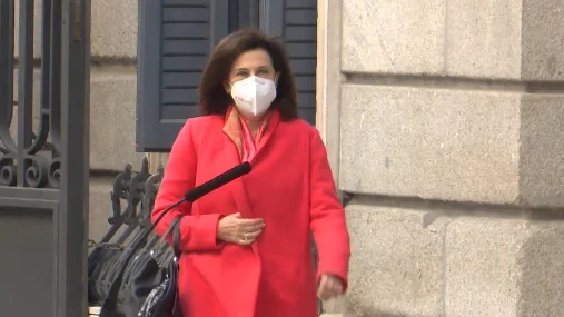 Margarita Robles recibe hoy la vacuna contra el coronavirus de AstraZeneca en el Wanda Metropolitano Margarita Robles recibe hoy la vacuna contra el coronavirus de AstraZeneca en el Wanda Metropolitano