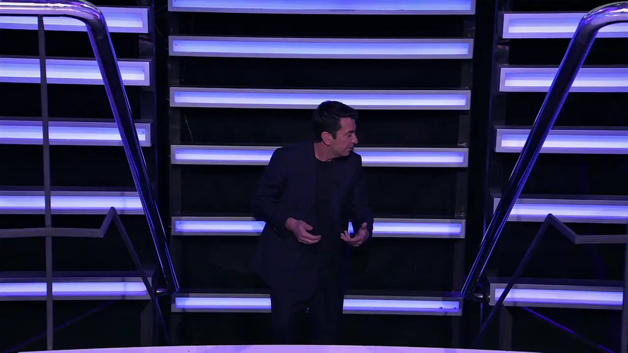 Arturo Valls recibe una bronca de su directora en ‘¡Ahora caigo!’: “No mola, Arturo”